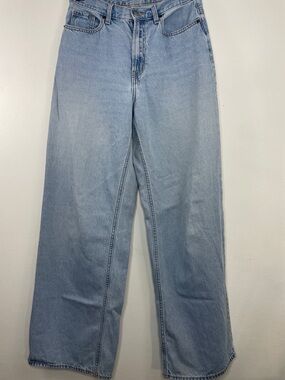 Light Wash Wide Leg Women’s Jeans - Classic Casual